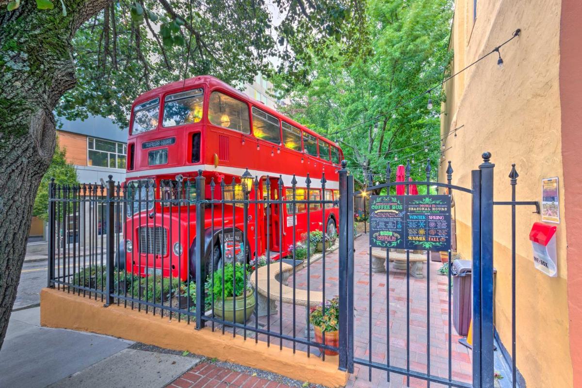 Downtown Asheville Condo with Patio and Amenities - image 7