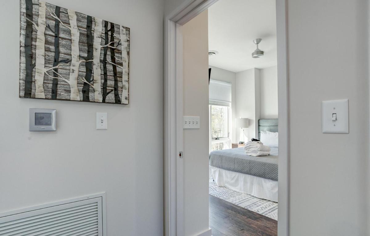 Broadway Loft 220 - image 7