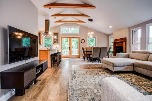 Cabin on the Water - image 9