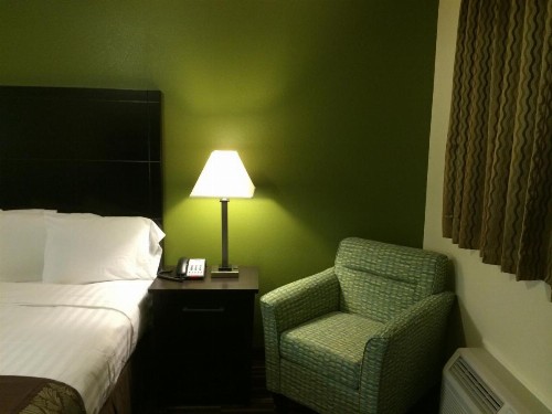 Boarders Inn & Suites by Cobblestone Hotels - Ashland City - image 10