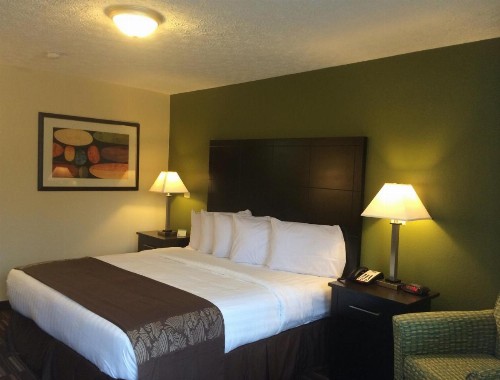 Boarders Inn & Suites by Cobblestone Hotels - Ashland City - image 7