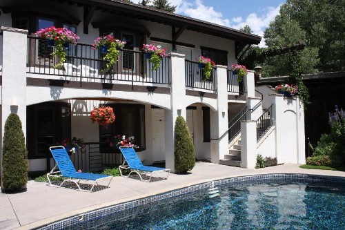 St Moritz Lodge and Condominiums - image 13