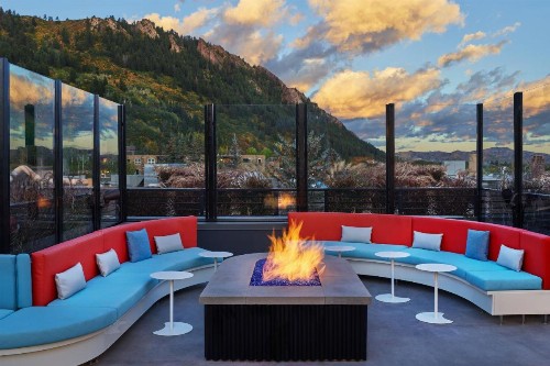W Aspen - image 3