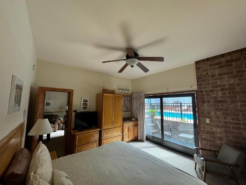Shadow Mountain Lodge - image 8