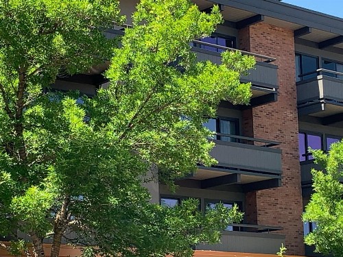 Aspen Square Condominium Hotel - image 20