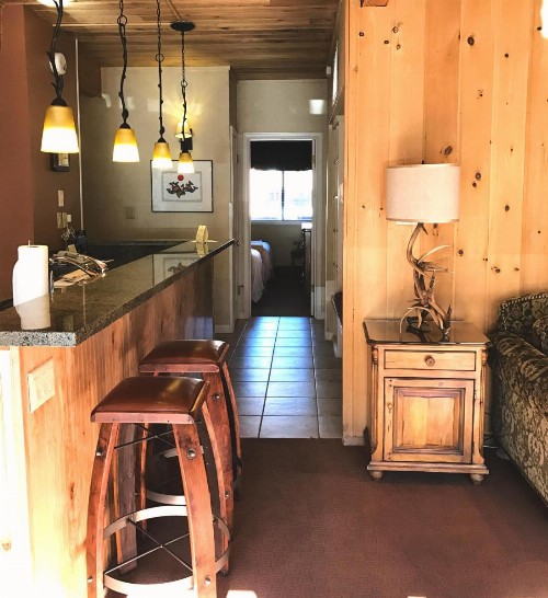 Aspen Square Condominium Hotel - image 26