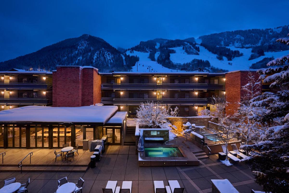Aspen Square Condominium Hotel - image 3