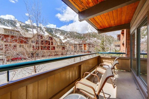 Aspen Square Condominium Hotel - image 42