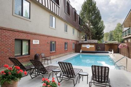 Silverglo Condominiums Unit 104 - image 8