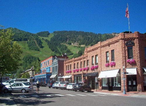 Downtown Aspen Condominiums - image 7