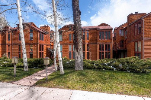 Downtown Aspen Condominiums - image 9