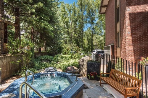 Chateau Eau Claire #9 - image 9