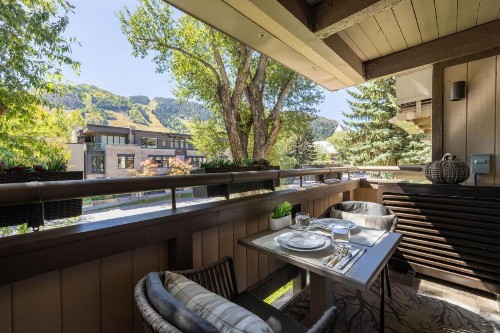 New Listing! Luxurious 2 BR - Mountain Views - Aspen Core - image 16
