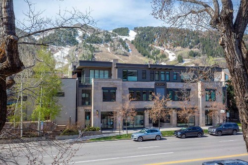 New Listing! Luxurious 2 BR - Mountain Views - Aspen Core - image 19