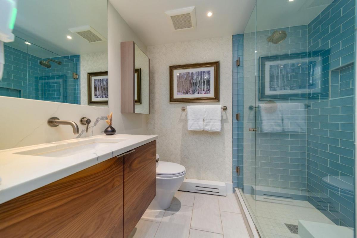 New Listing! Luxurious 2 BR - Mountain Views - Aspen Core - image 2