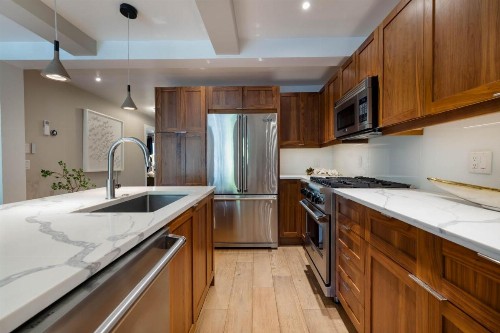 New Listing! Luxurious 2 BR - Mountain Views - Aspen Core - image 22