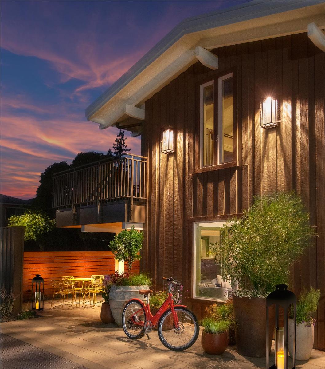Red Cottage Inn - main image