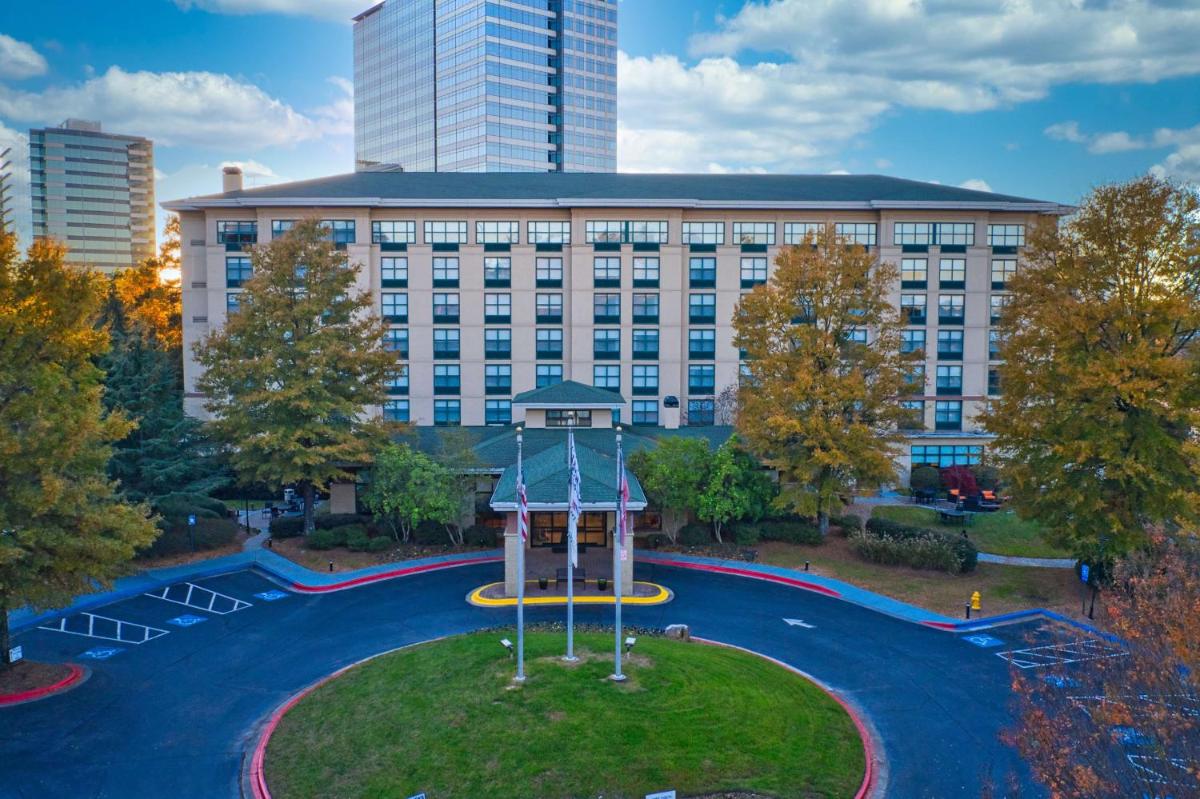 Hilton Garden Inn Atlanta Perimeter Center - main image