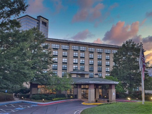 Hilton Garden Inn Atlanta Perimeter Center - image 11