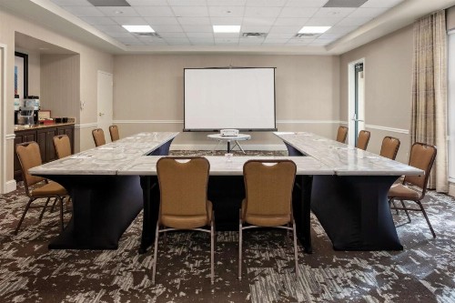 Hilton Garden Inn Atlanta Perimeter Center - image 19