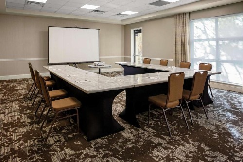 Hilton Garden Inn Atlanta Perimeter Center - image 23