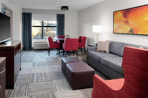 Hilton Garden Inn Atlanta Perimeter Center - image 32