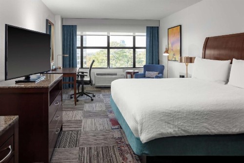 Hilton Garden Inn Atlanta Perimeter Center - image 7