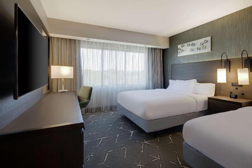 Embassy Suites Atlanta Perimeter - image 17