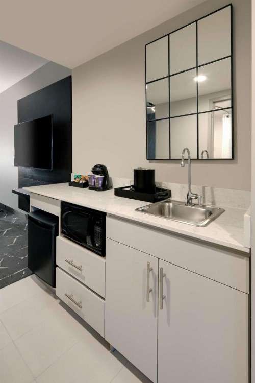 Embassy Suites Atlanta Perimeter - image 38