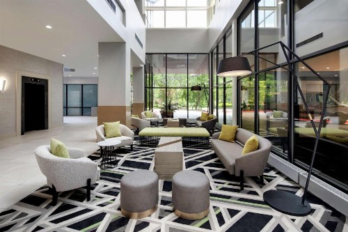 Embassy Suites Atlanta Perimeter - image 4