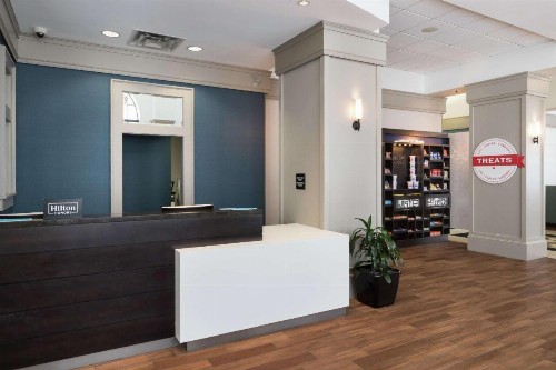 Hampton Inn & Suites Atlanta-Downtown - image 16