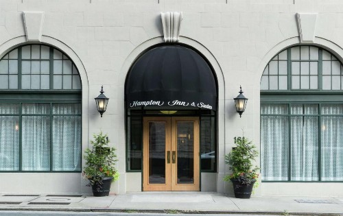 Hampton Inn & Suites Atlanta-Downtown - image 17