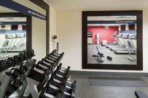 Hampton Inn & Suites Atlanta-Downtown - image 23
