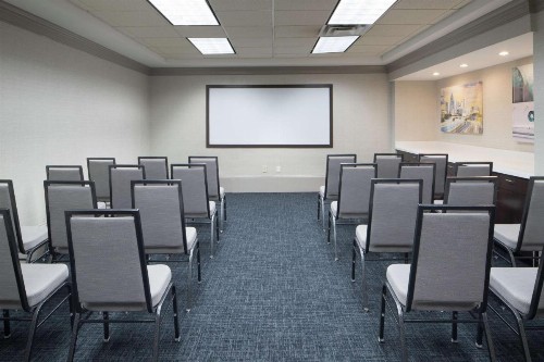 Hampton Inn & Suites Atlanta-Downtown - image 28