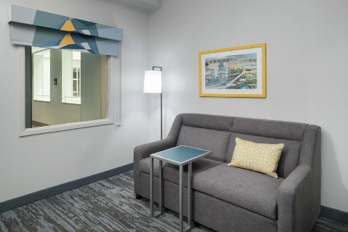 Hampton Inn & Suites Atlanta-Downtown - image 35