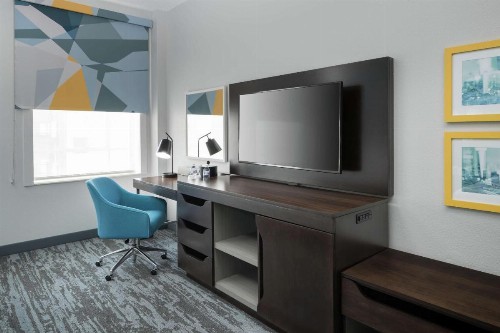 Hampton Inn & Suites Atlanta-Downtown - image 5
