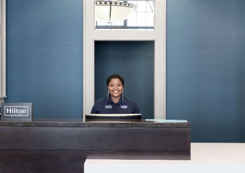Hampton Inn & Suites Atlanta-Downtown - image 50