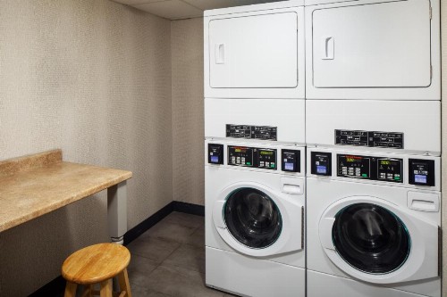 Hampton Inn Atlanta-Northlake - image 11