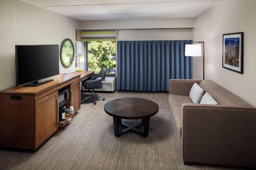 Hampton Inn Atlanta-Northlake - image 27