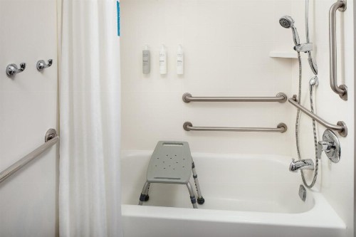 Hampton Inn Atlanta-Northlake - image 48