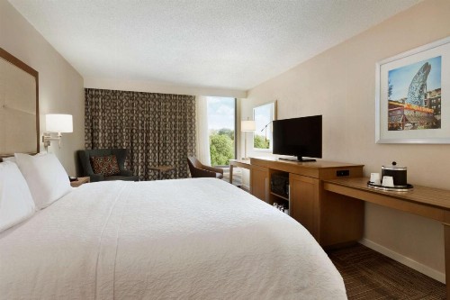 Hampton Inn Atlanta-Buckhead - image 28