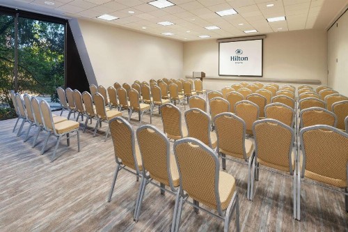 Hilton Atlanta - image 12