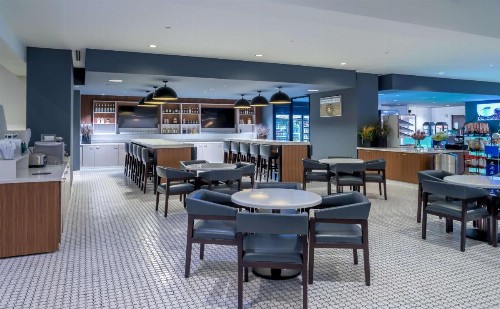 Hilton Atlanta - image 5