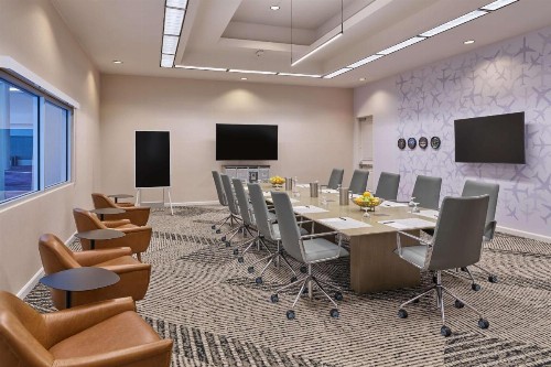 Hilton Atlanta Airport - image 34