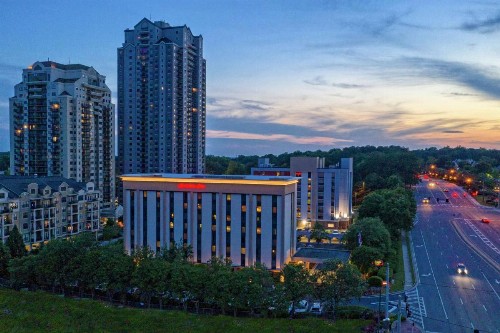 Hampton Inn Atlanta Perimeter Center - image 12