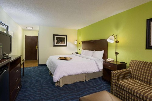 Hampton Inn Atlanta Perimeter Center - image 8