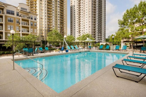 Hampton Inn Atlanta Perimeter Center - image 9