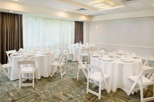 Hilton Atlanta Perimeter Suites - image 23