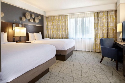 Embassy Suites Atlanta - Galleria - image 13