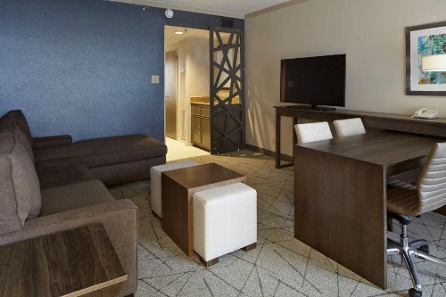 Embassy Suites Atlanta - Galleria - image 4